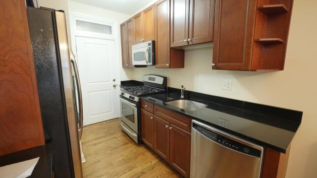 Foto del edificio - 1 bedroom in CHICAGO IL 60613