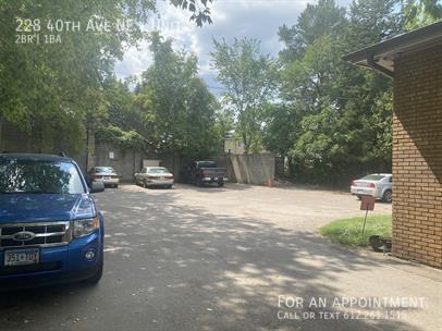 Foto del edificio - 228 40th Ave NE