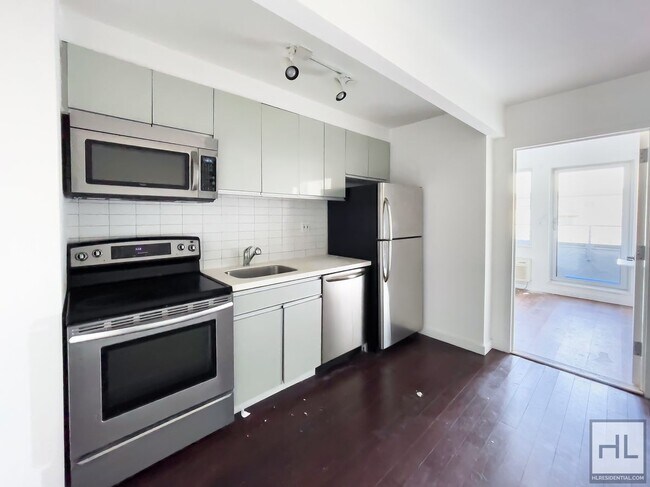 Building Photo - STANHOPE STREET / Spacious Bushwhick 2-Bed...