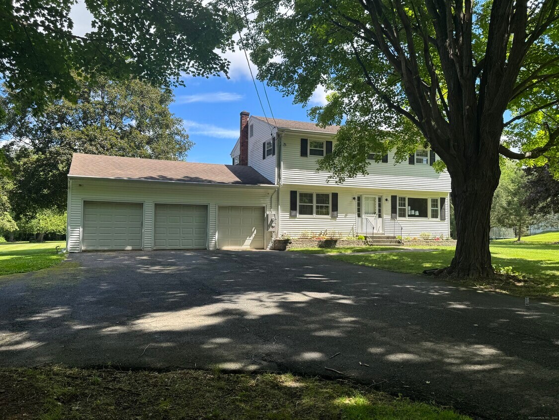 Foto principal - 408 Hut Hill Rd