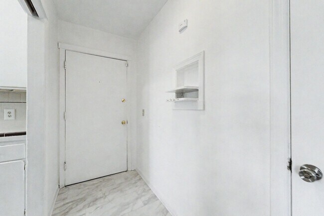 Foto del edificio - 806 H St