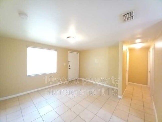 Building Photo - 9313 Eastfield Rd