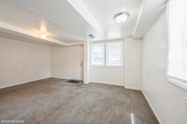 Building Photo - 5044 S Morgan St