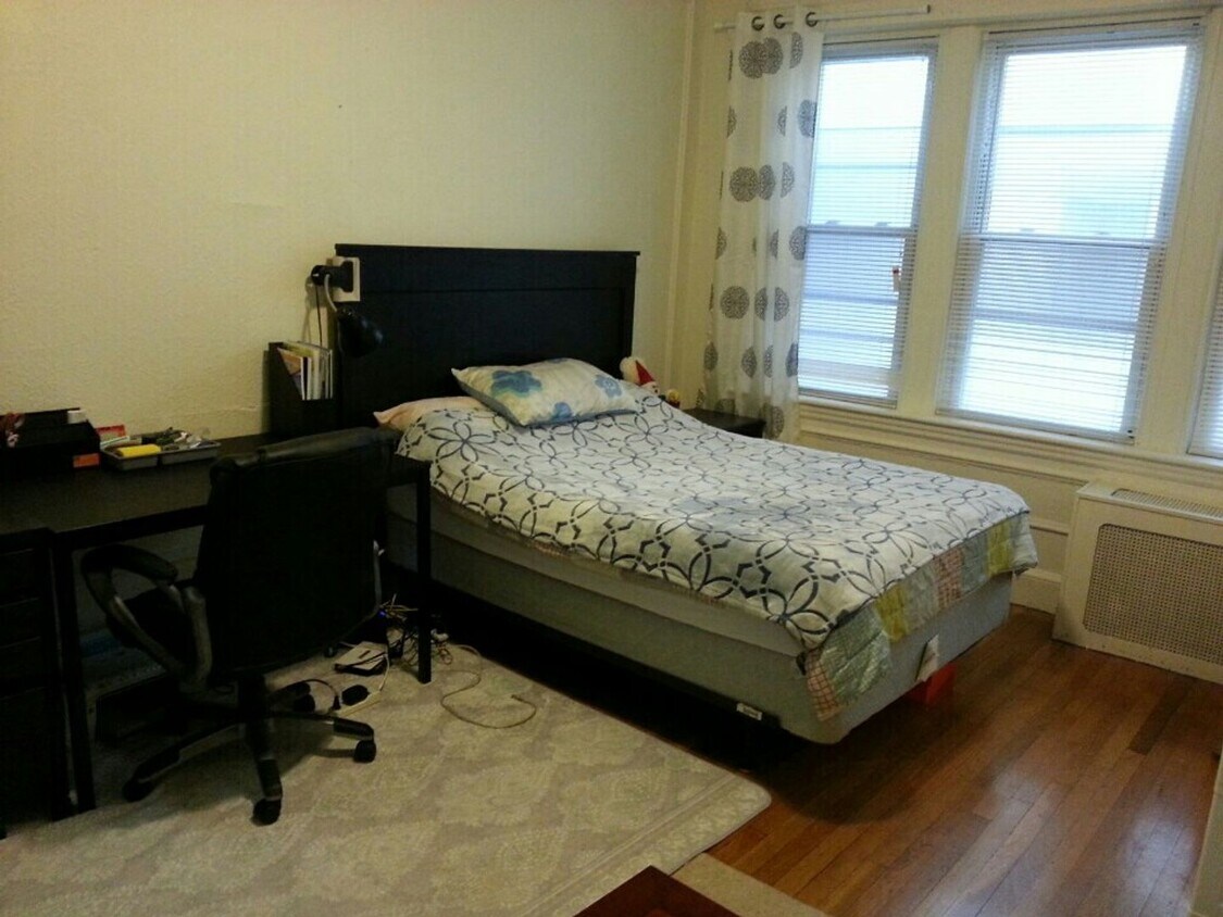 Foto del edificio - Great Studio in perfect location! Laundry in building.