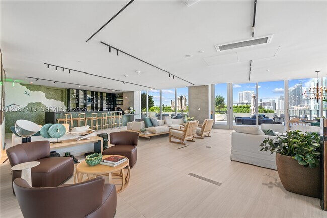 Building Photo - 1400 Biscayne Blvd