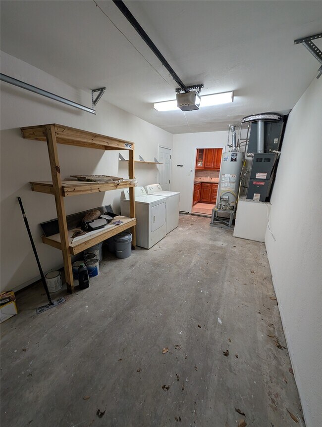 Foto del edificio - 4110 Ella Blvd