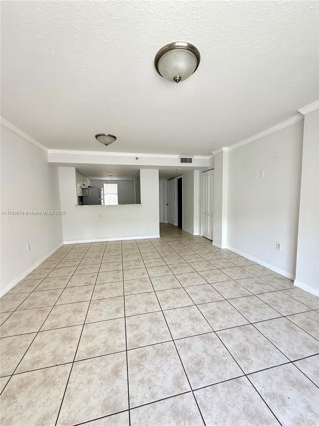 Foto del edificio - 8851 NW 112th Ave