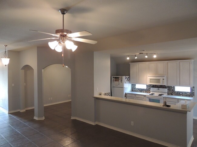 Foto del edificio - 2821 Saddlebred Trail