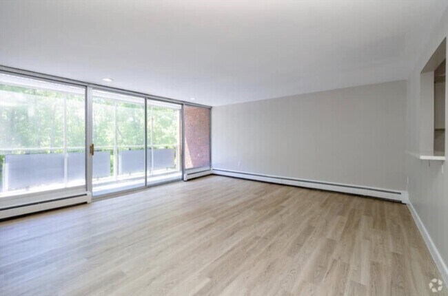 Building Photo - 1 Stonehill Dr