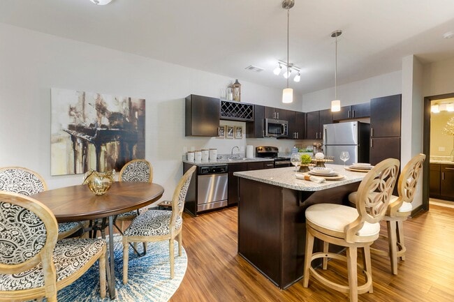 Building Photo - The Villas at Germantown Apartments
