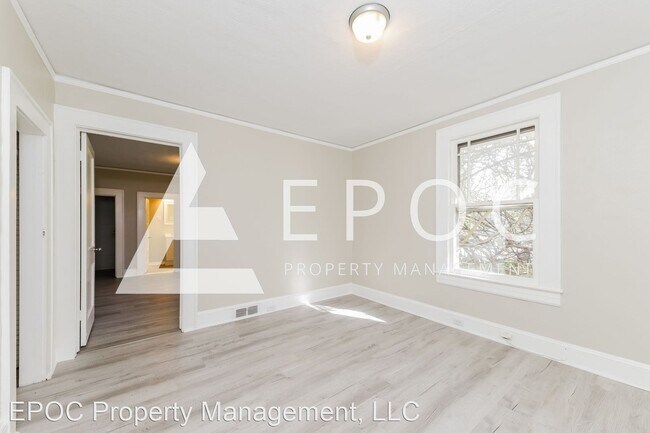 Building Photo - 3 br, 1.5 bath House - 1231 Winfield Dr