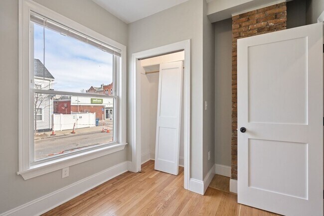 Foto del edificio - 620 E 5th St