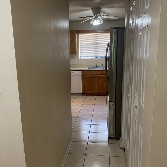 Building Photo - 6408 Baker Ct