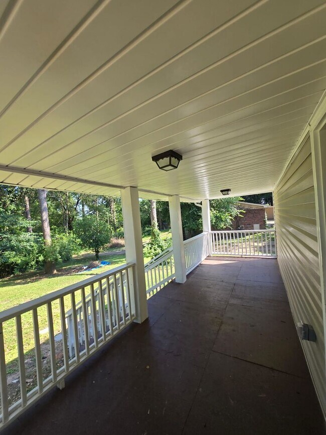 Foto del edificio - Spacious Single-Family Home in Chattanooga...