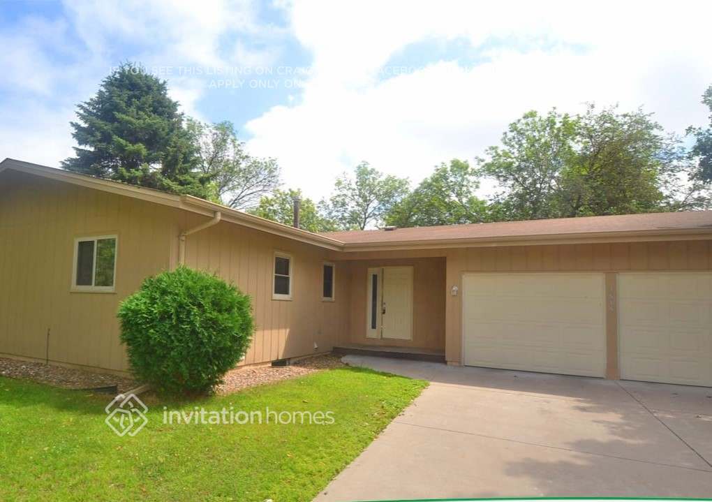 Foto principal - 7818 Hampshire Cir N