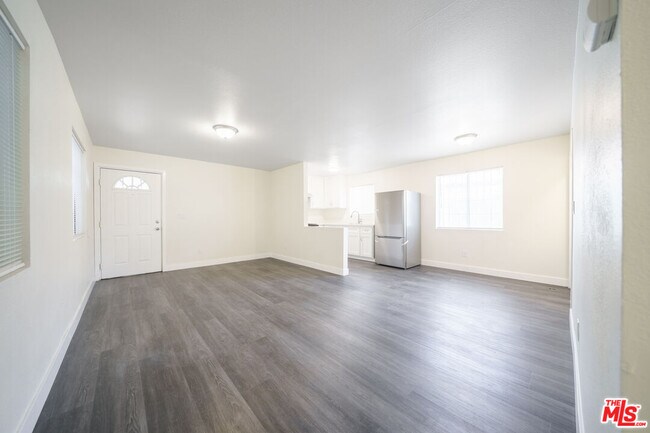 Foto del edificio - 10376 Wilmington Ave