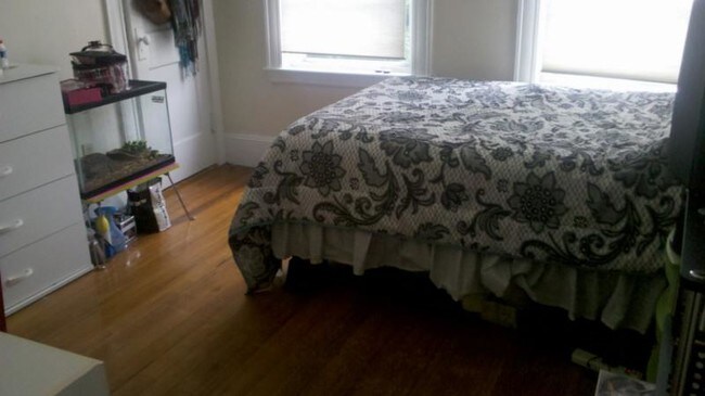 Building Photo - 79 Newbury St