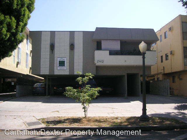 Building Photo - 1942 Overland Ave
