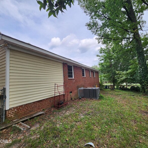 Foto del edificio - 1208 Thames Ct