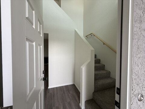Foto del edificio - 3 bed 2 bath with garage $1,350 Rent