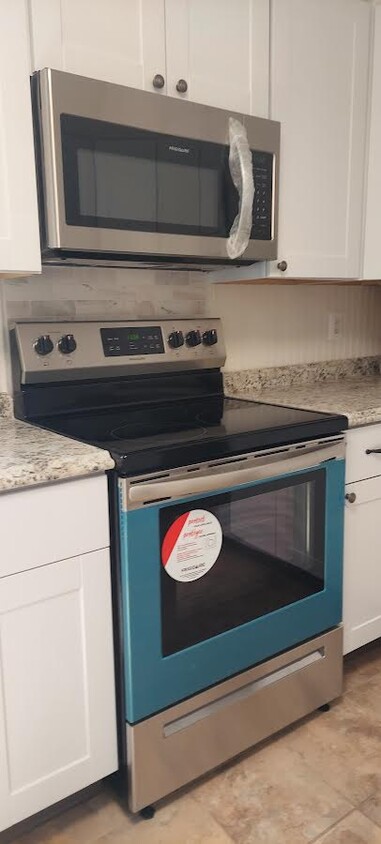 New Appliances - 425 Ellerslie Ave