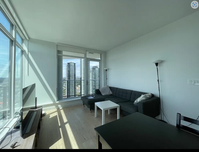 Photo du bâtiment - 2181 Madison Ave