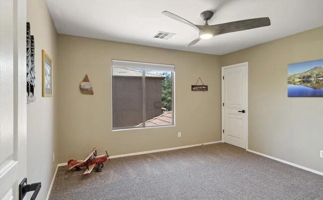 Foto del edificio - 507 E Shawnee Rd