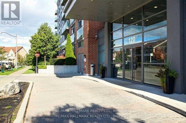 Building Photo - 120-120 Dallimore Cir