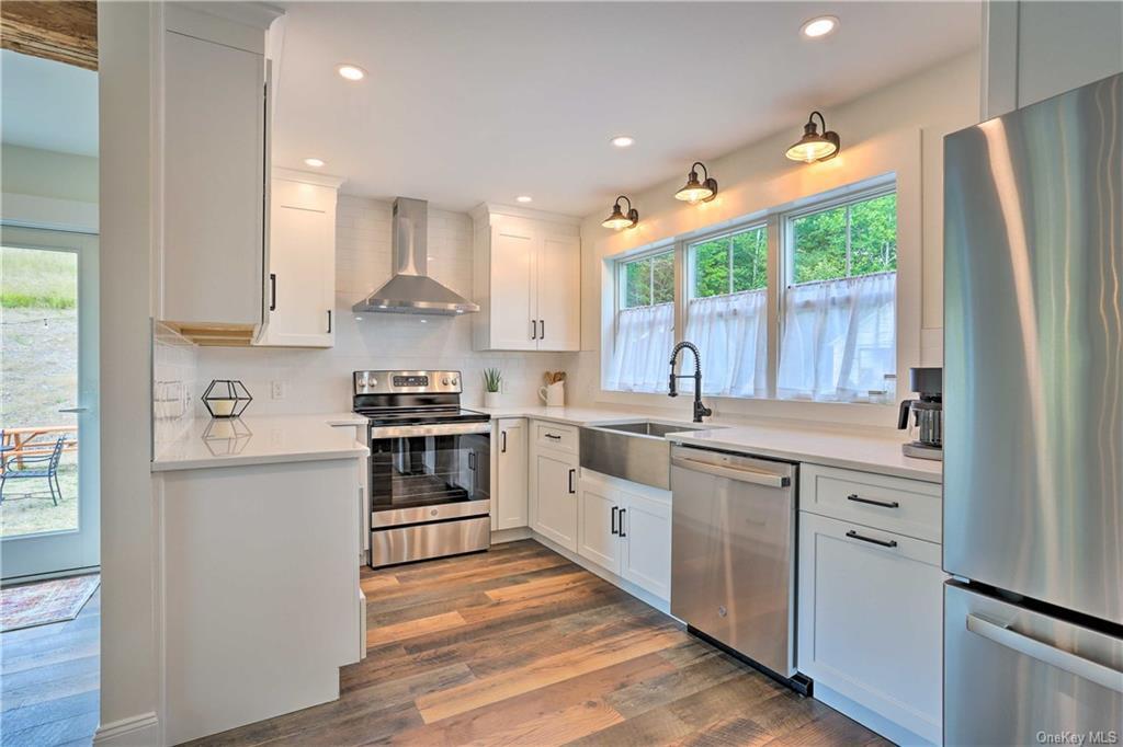 Primary Photo - 207 S Plank Rd