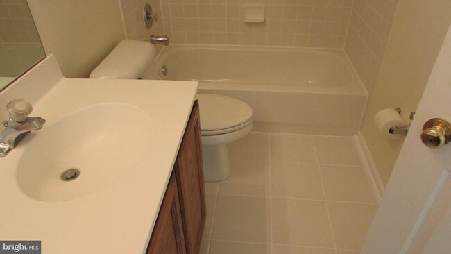 Foto del edificio - 14354 Stonewater Ct