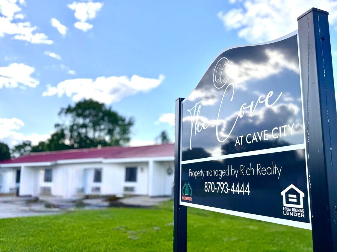 Foto principal - Newly Remodeled 2/1 in Cave City!