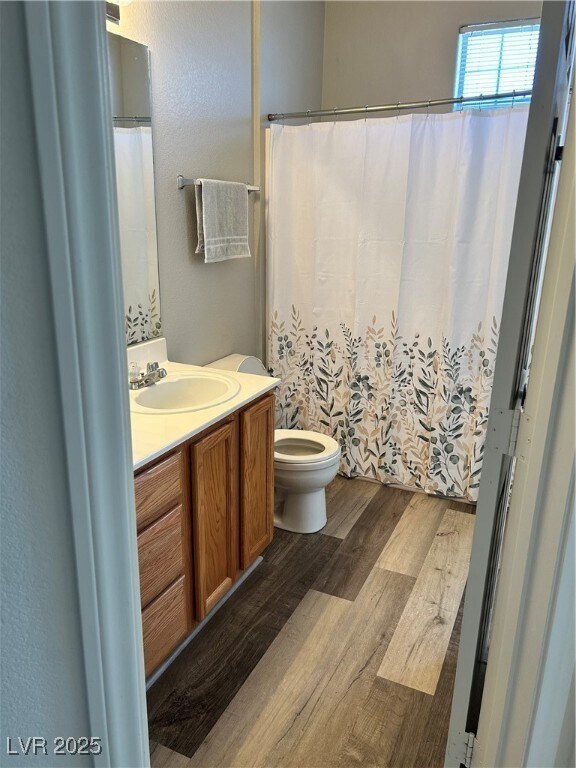 Foto principal - 5855 Valley Dr