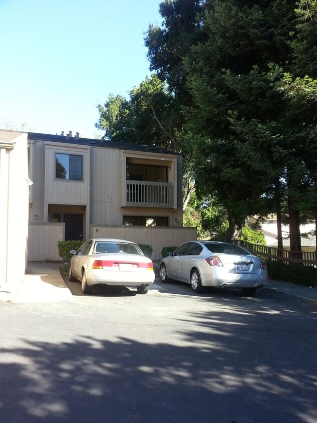 165 Oddstad Dr, Vallejo, CA 94589 Townhome Rentals in Vallejo CA