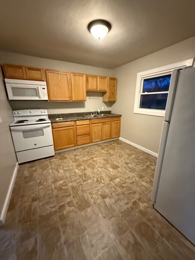 Foto del edificio - 1704 Highpoint Ave