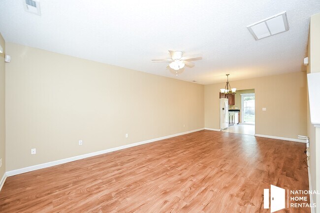 Foto del edificio - 421 Cape Jasmine Way
