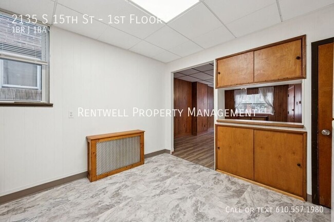 Building Photo - 2135 S 15th St