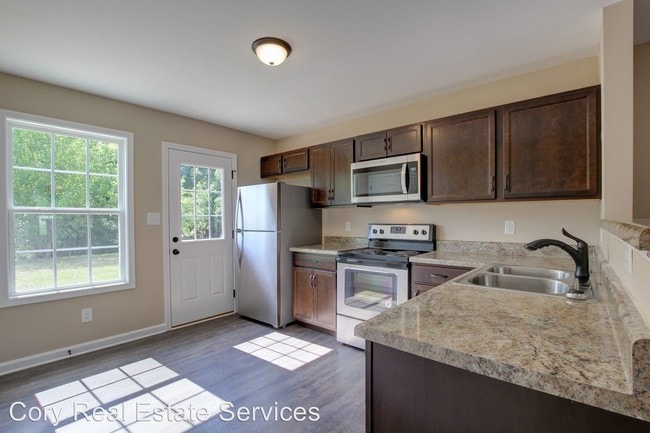 Building Photo - 1238 Parkway Pl