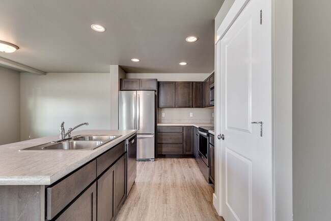 Foto del edificio - 3037 Catron St