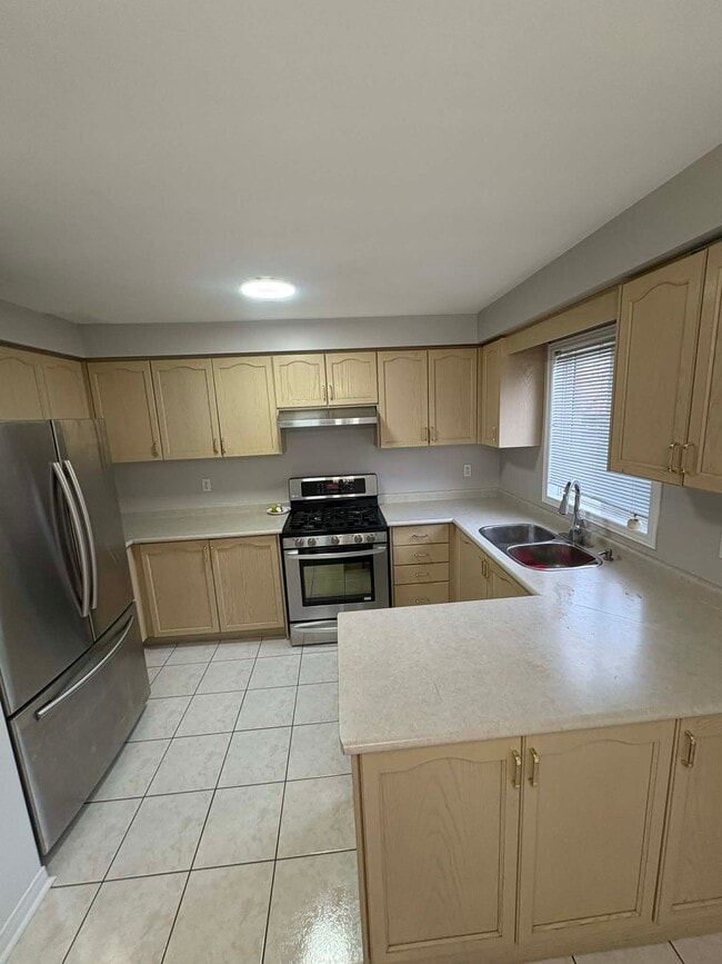 Cuisine - 5375 Longhouse Cres