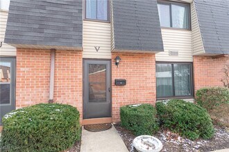 Building Photo - 216 Moore Rd