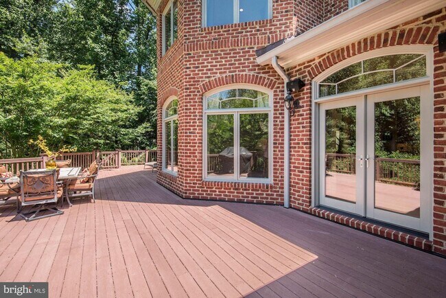Building Photo - 7841 Montvale Way