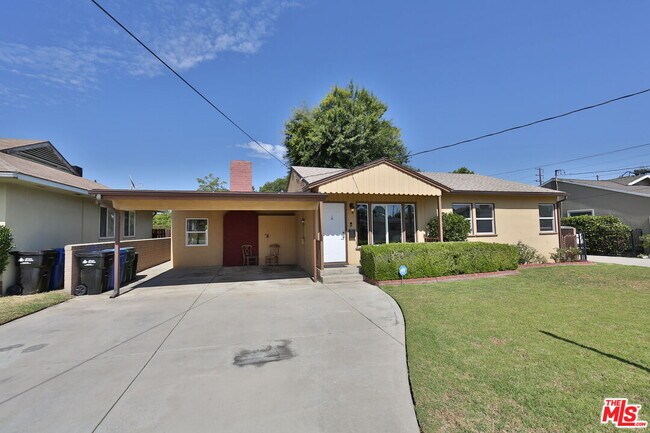 Building Photo - 5424 Arden Dr