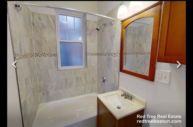 Foto del edificio - 276 Chestnut Hill Ave