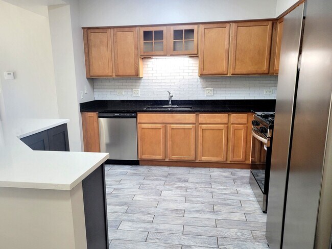 Foto del edificio - 3451 N Carriageway Dr