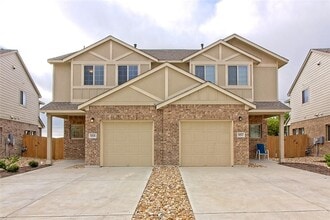 Building Photo - 555 White Steppe Way
