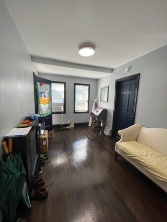 Foto del edificio - 83 Bow St