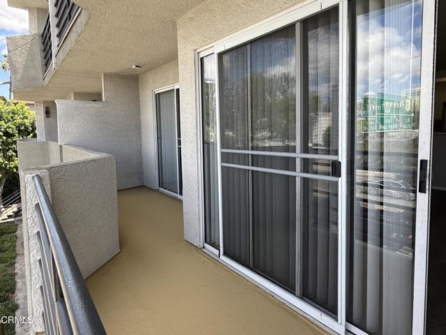 Building Photo - 4500 Laurel Canyon Blvd