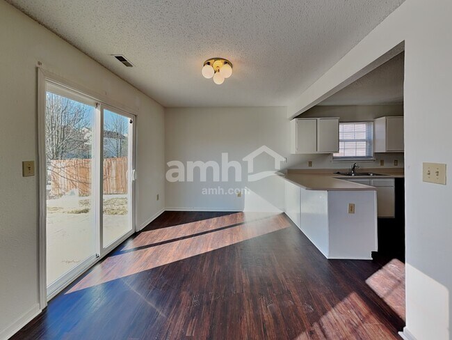 Foto del edificio - 4323 Autumn Crest Ct