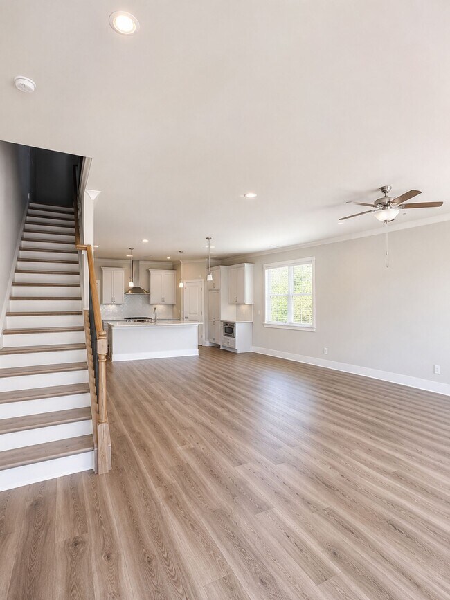 Building Photo - 4630 Dogwood Pl