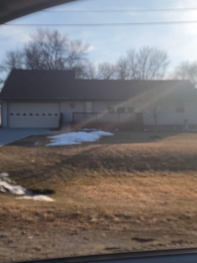 Primary Photo - 22659 Old Hwy 169